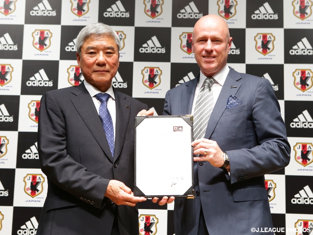 アディダス ジャパン社と「サッカー日本代表オフィシャルサプライヤー」との契約に基本合意	