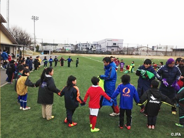 JFAキッズサッカーフェスティバル　長野県松本市の松本市サッカー場（長野県フットボールセンター）に、約120人が参加！