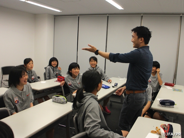 JFAアカデミー堺6期生　JFAプログラム「英会話」受講開始