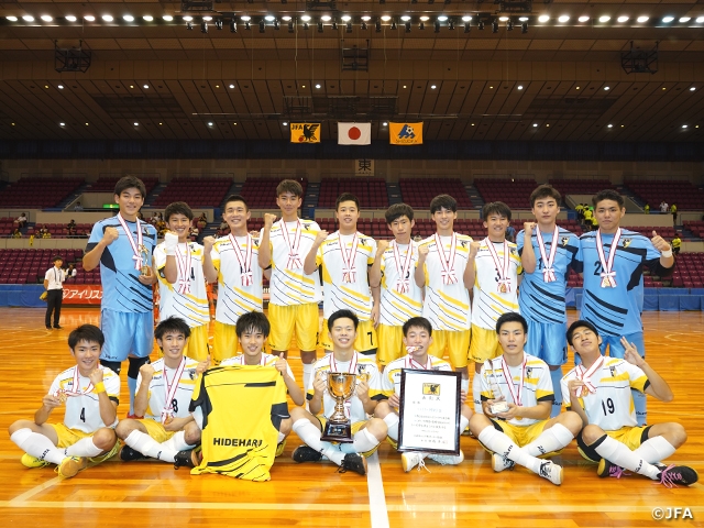 JFA 第6回U-18フットサル選手権大会　ペスカドーラ町田U-18がＦリーグ下部組織のチームとして初の栄冠に輝く