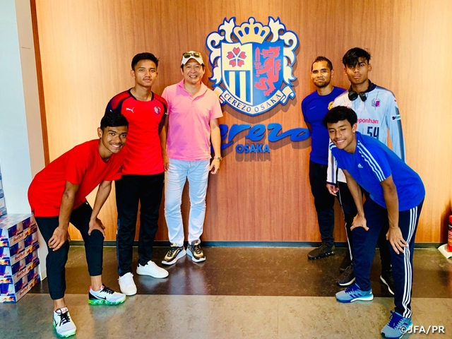 U-17マレーシア代表選手4名がセレッソ大阪U-18の練習に参加