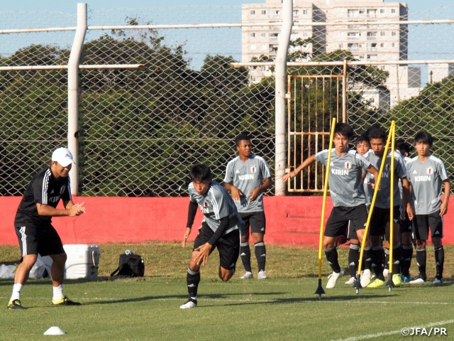 U-17 Japan National Team conduct final training session ahead of their match against the USA - FIFA U-17 World Cup Brazil 2019