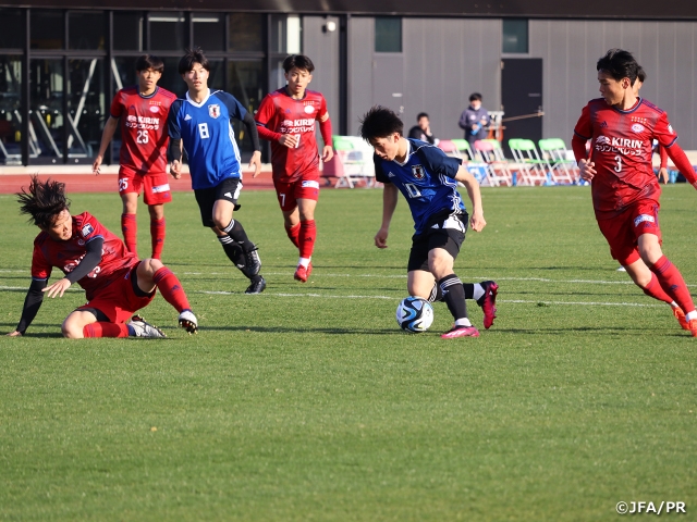 U-18日本代表が高円宮記念JFA夢フィールドで始動