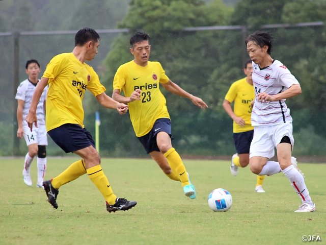 JFA 第12回全日本O-40サッカー大会が藤枝市で開幕