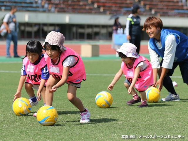 JFA KIRIN Ladies'/Girls' Soccer Festival report - 590 participants came along to Kobe Universiade Memorial Stadium in Kobe Sports Park, Hyogo