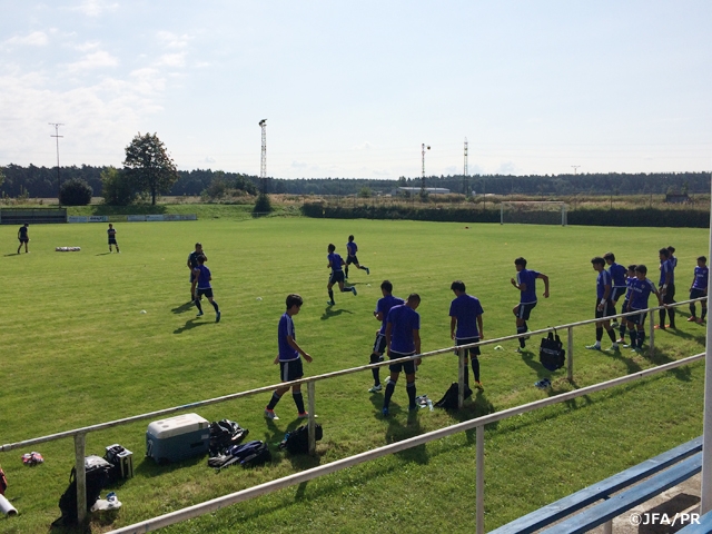 U-17 Japan National Team’s final practice prior to 23rd International Youth Tournament of Václav Ježek 2016