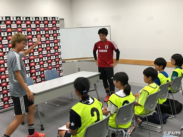 女子サッカーレガシープログラムin静岡「子ども記者体験」を静岡県・J-STEPで実施