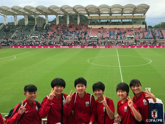 JFAアカデミー福島女子、なでしこジャパン対カナダ女子代表戦を観戦