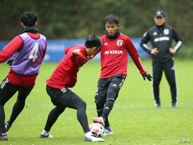 Samurai Blue コートジボワール代表戦に向け 豪雨の中トレーニング再開 Jfa 公益財団法人日本サッカー協会
