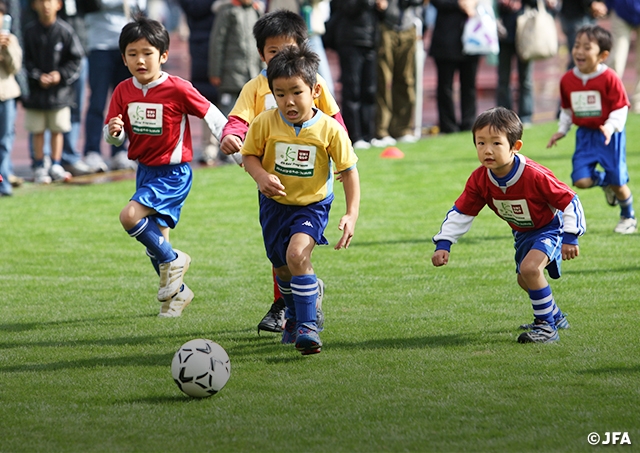 Jfaユニクロサッカーキッズ Jfa 公益財団法人日本サッカー協会