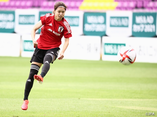 Nadeshiko Japan Hold Official Training Session Ahead Of Match Against Australia In The Ms Ad Cup 21 Japan Football Association