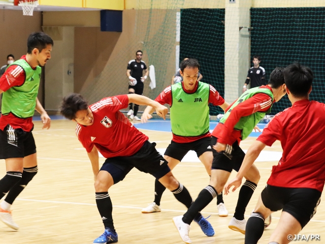 Japan Futsal National Team train with strong determination for victory