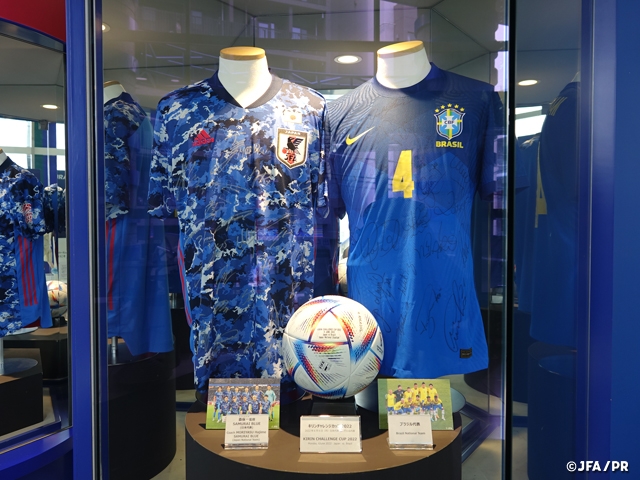 SAMURAI BLUE(日本代表) キリンチャレンジカップ・キリンカップサッカーでのユニフォームなどを展示　～日本サッカーミュージアム～