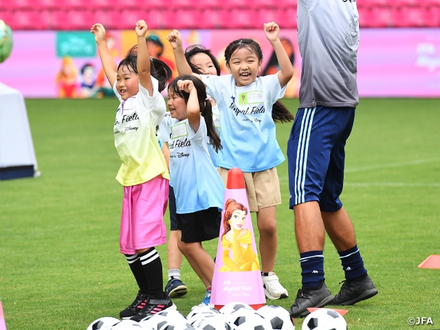JFA Magical Field Inspired by Disney　ファミリーサッカーフェスティバル“First Touch” in 大阪を開催