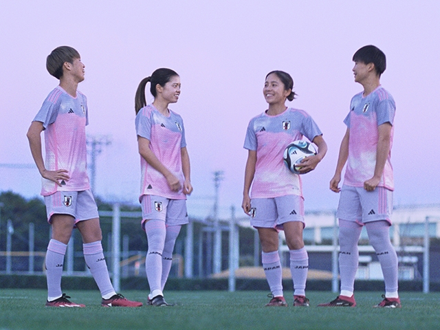 なでしこ JAPAN サッカー日本女子代表 アウェイユニフォームファッション