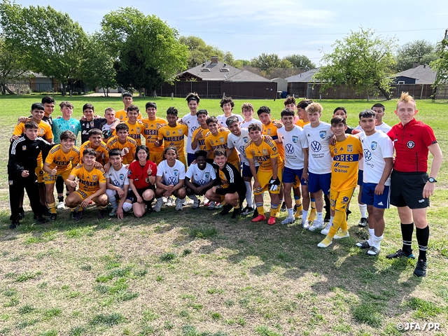 Dallas Cup 2023 – The referees learn the importance of communication skills